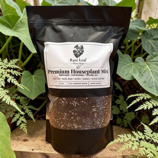 Premium Houseplant Mix lightweight well-draining soil blend, 3.5 quart bag