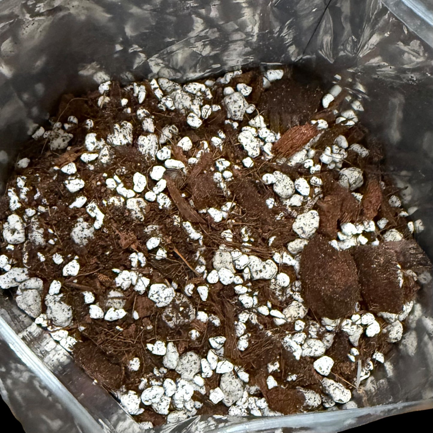 Premium Aroid Mix chunky well-draining soil blend, 3.5 quart bag